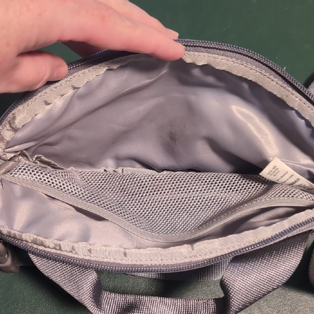 Lululemon All Day Essentials Silver Drop/Asphault Grey Belt Bag Unisex - Picture 8 of 9